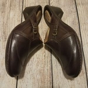 Clarks Artisan Brown Slip On Leather Clog 8M